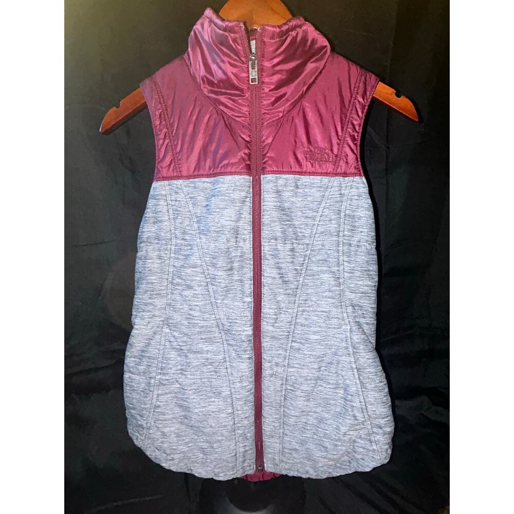 The North Face Women’s XS Burgundy Gray Mixed Media Full Zip Vest